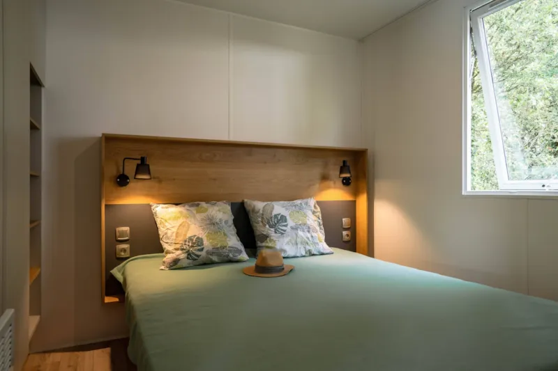 Mobil-Home 12 Pers - 6 Chambres - 2 Salles De Bain - Riviera Family - 33 + 33M²