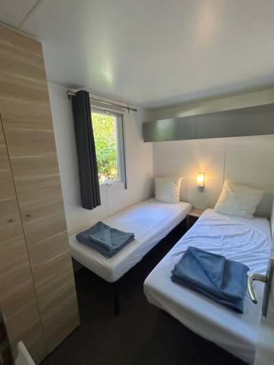 MOBILE-HOME - 3 bedrooms - 2 bathrooms - PERGOLA - 36 m² -