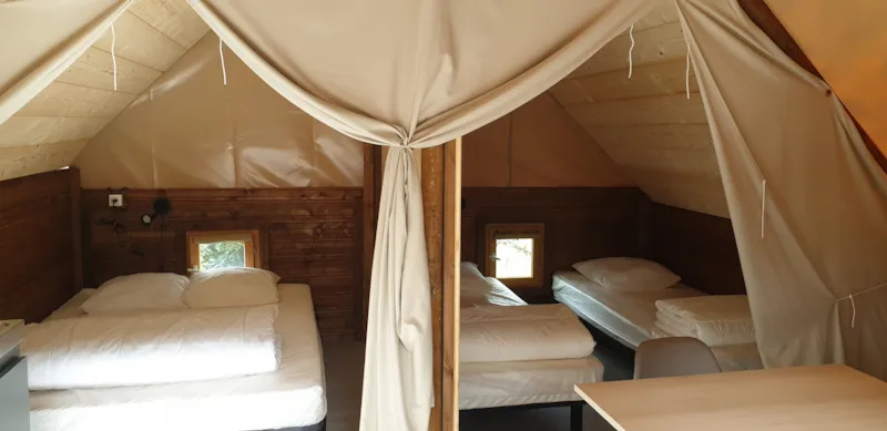 Lodge Amazone 20M² Avec 2 Chambres Et Terrasse En Bois