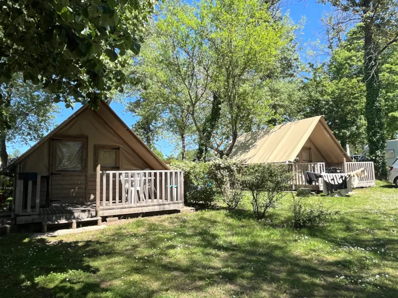 Lodge Amazone 20M² Avec 2 Chambres Et Terrasse En Bois