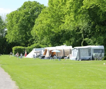 Stellplatz - Stellplatz Basic - Recreatiepark De Koornmolen