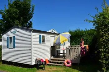 Mietunterkunft - Cottage Européen : 29 M² + 11 M² Terrasse - Airotel Camping La Roseraie
