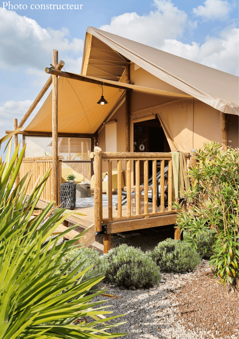 Safari Lodge - 2 Zimmer : 26m² - halbüberdachte Terrasse m² 4 pers.