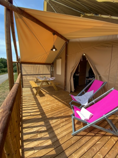 Safari Lodge - 2 bedrooms : 26m² - semi-covered terrace 12 m² 4 pers. — 7