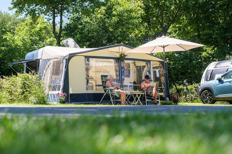 Forfait Piazzola + 1 auto + elettricità + piccola tenda extra + CAI
