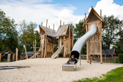 Camping pitch with private sanitary facilities, including 16 amp electricity, water and CAI — 3