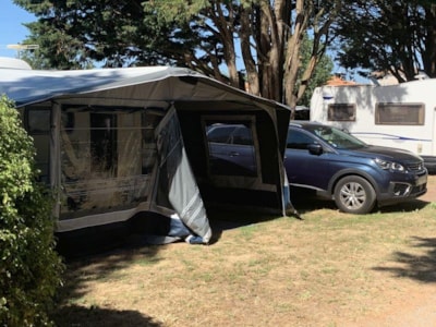 Pitch + vehicle + electricity 10A — 3