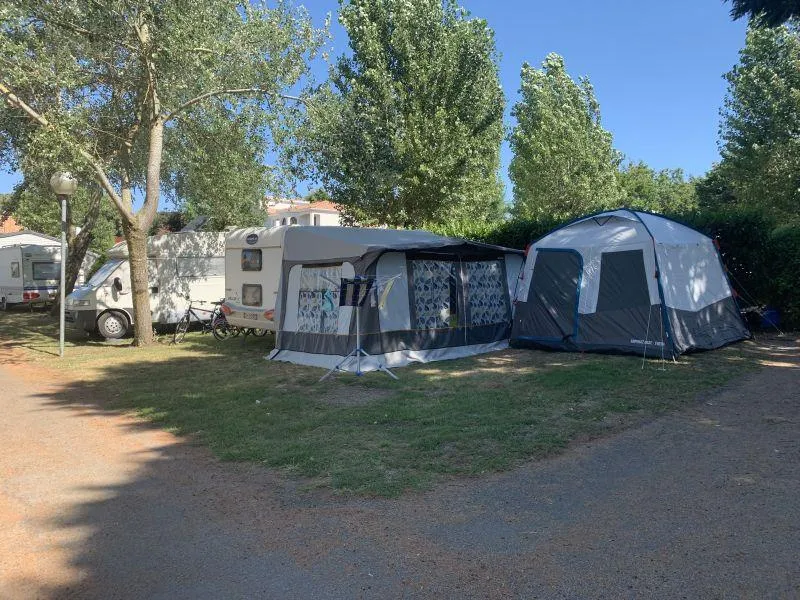 Forfait Emplacement Avec Véhicule + Électricité 10A