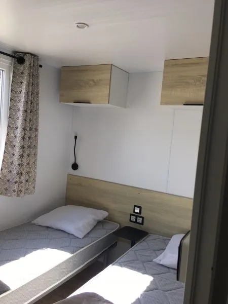 C- Mobil-Home Baltique Climatisé 3 Chambres