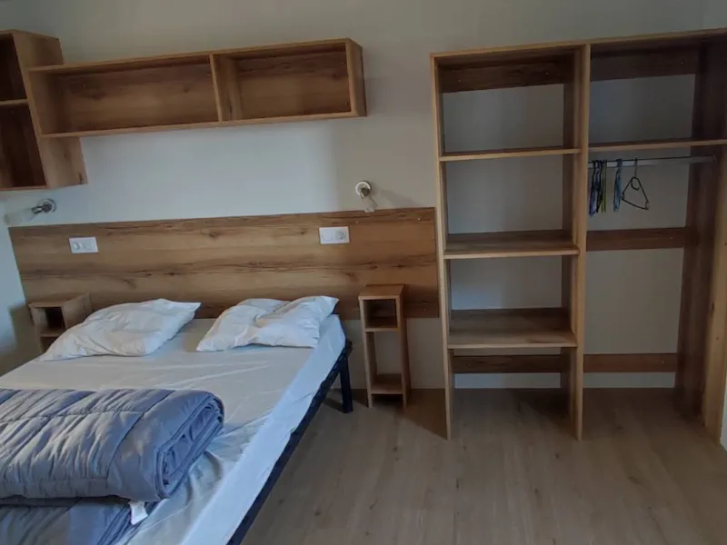 C- Mobil-Home Hélios - Pmr - 32M² Avec Terrasse Couverte