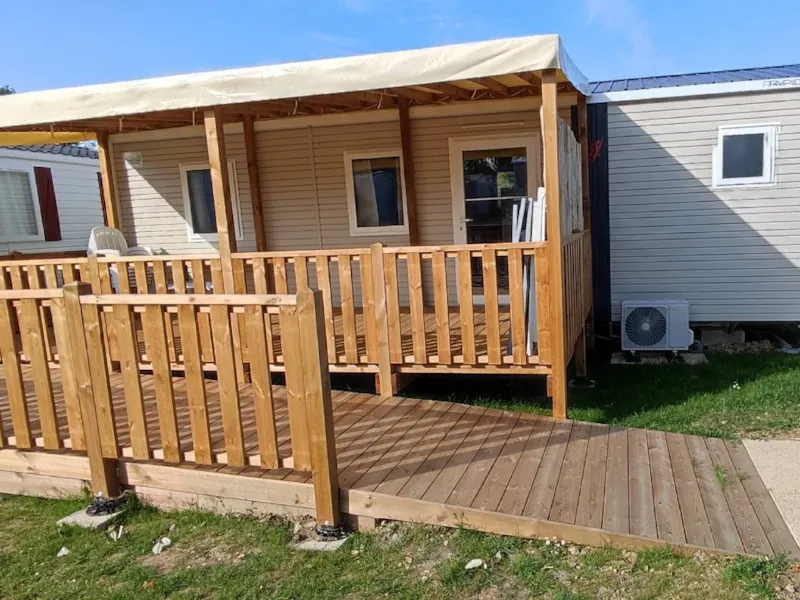 C- Mobil-Home Hélios - Pmr - 32M² Avec Terrasse Couverte