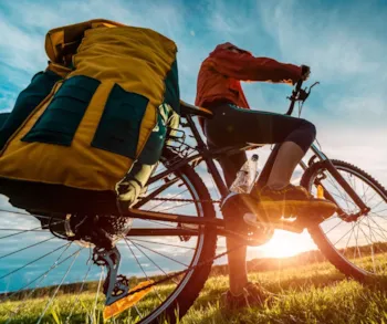 Stellplatz - Stellplatz Für Radfahrer - Chadotel Les Ecureuils