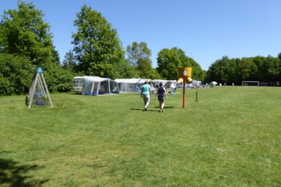 Pitch tent - 100/140m²- Strom 4A - electricity 4A - car not allowed