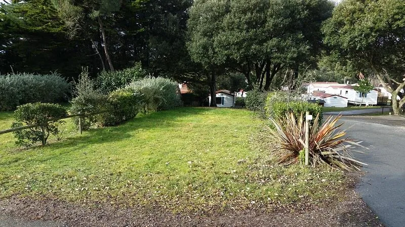 Emplacement Standard  (2 Personnes + Électricité 10 A Inclus Dans Le Tarif)