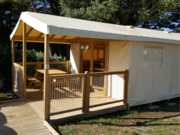 Huuraccommodatie(s) - Eco-Lodge Zonder Privé Sanitair 19M² + Terras 10M² - Camping Eleovic