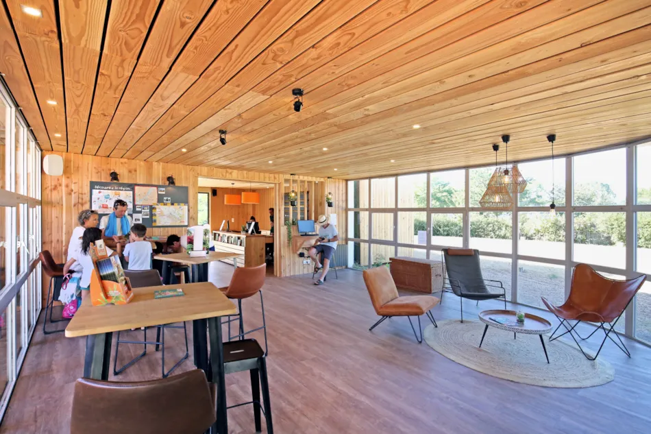 Camping d'Angers - Lac de Maine