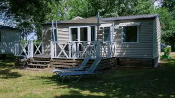 Mietunterkunft - Mobilheim Classic Xl 33M²|3 Schlafzimmer |Klimaanlage|Tv|Balkonterrasse - Camping Marvilla Parks - Domaine de la Brèche