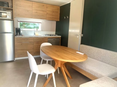 Cottage Prestige — 2