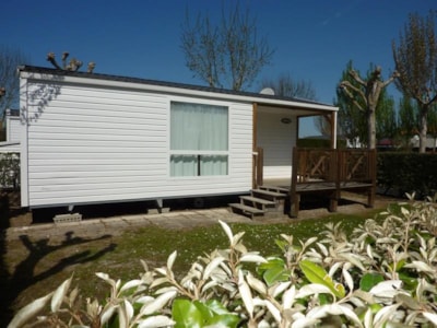 Comfort Cottage PLUS 4/5pers 27 to 30 m² (2 bedrooms) with half-covered terrace - TV — 1
