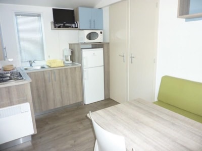 Comfort Cottage PLUS 4/5pers 27 to 30 m² (2 bedrooms) with half-covered terrace - TV — 2