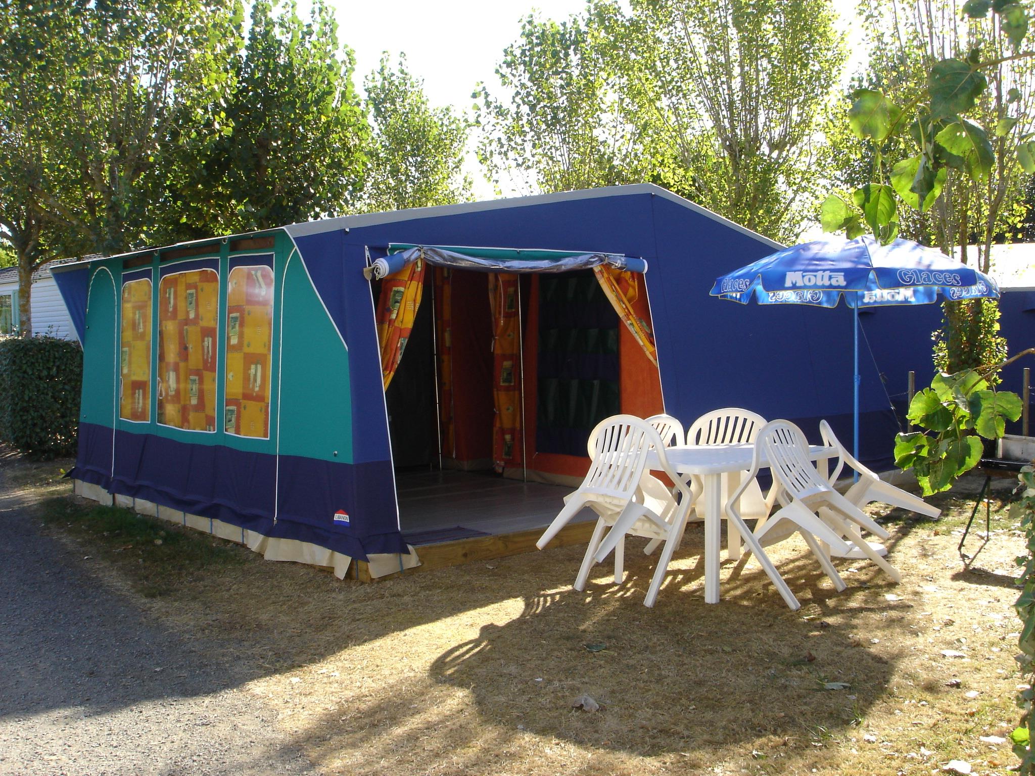 Accommodation - Nature 5Pers 30M² (3 Bedrooms) Without Sanitary & No Tv - Camping Plein Sud
