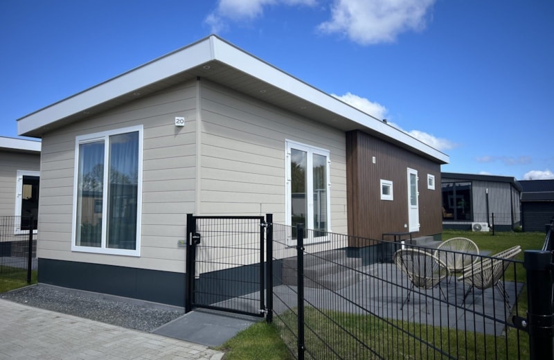 Chalet de Zeebaars ist ein schönes geschlossenes Chalet für 4-5 Personen.