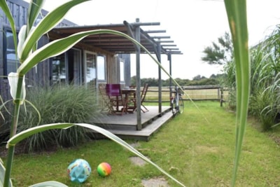 Cottage Premium 32m² - 3 bedrooms + covered terrace + DW + TV + Bed linen + towels