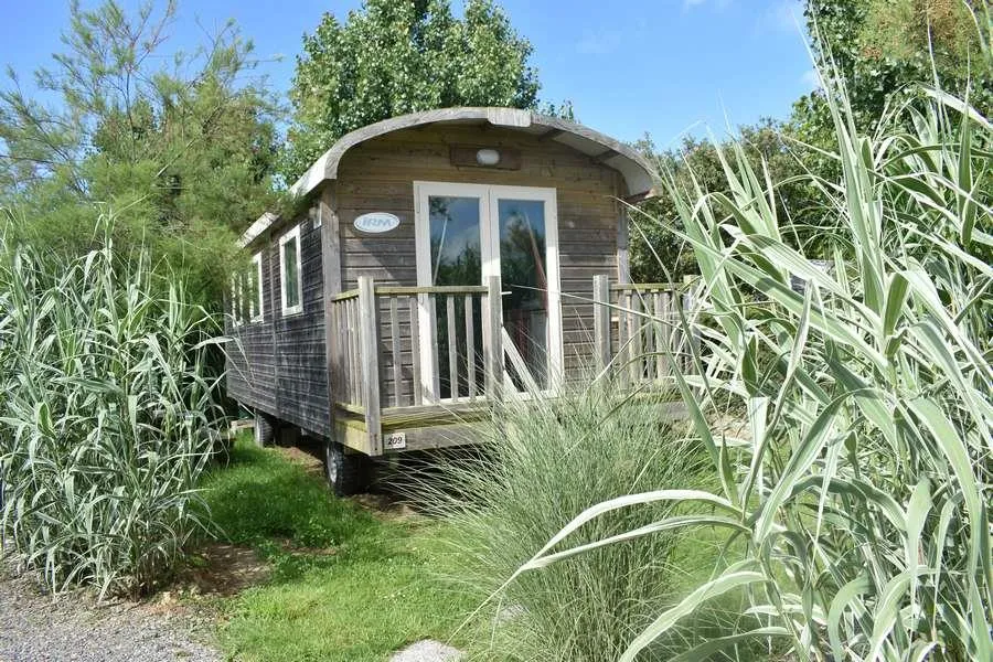 Flower Camping Le Petit Paris