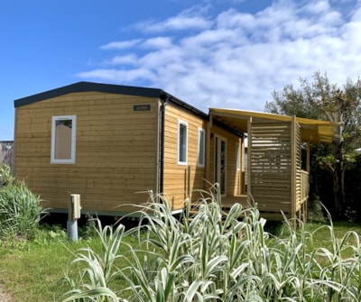 Cottage confort 32m² (2 bedrooms) +  covered terrace + TV + Bed linen included