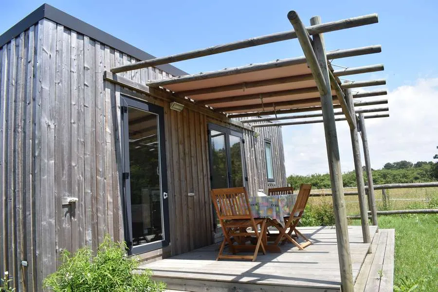 Cottage Premium 28M² - 2 Zimmer +Überdachte Terrasse + Lv + Tv + Mit Bettwäsche + Badehand