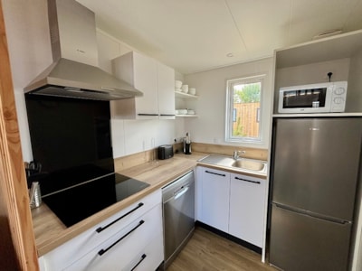 Cabin Spa Premium 33m² (2 bd) + covered terrace + TV + DW + AC + Plancha + Bed Linen + Towels