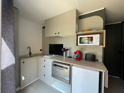 Cottage Premium 18m² - 1 bedroom + covered terrace +DW + TV + Bed linen + towels