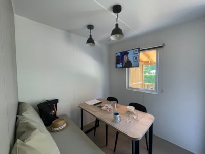 Cottage Premium 18m² - 1 bedroom + covered terrace +DW + TV + Bed linen + towels