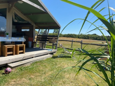 Lodge Confort Freeflower 22m² - 2 bedrooms (without toilet and bathroom)