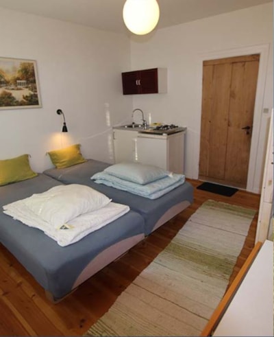 Family room without toilet blocks with access to water park — 1