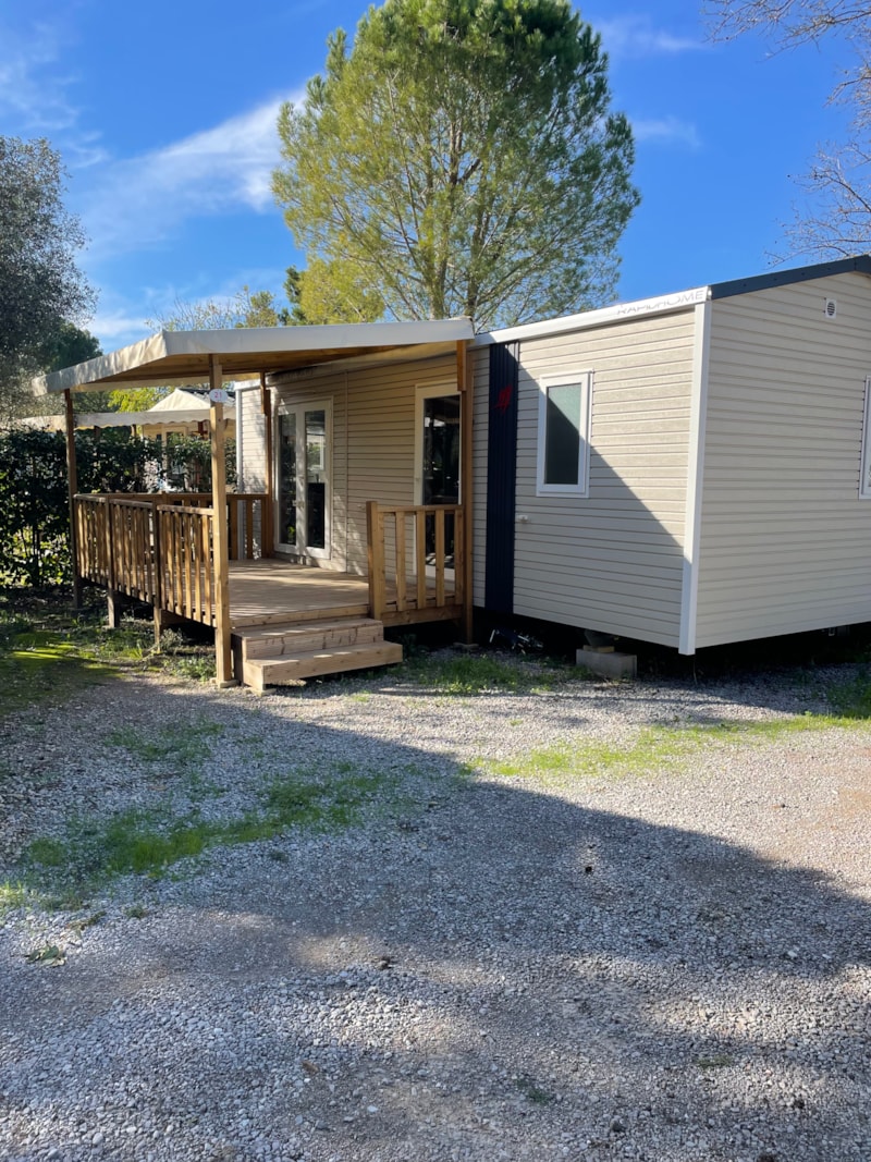 Mobile Home + air-conditioning