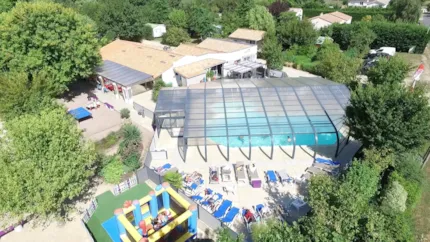 Camping Les Charmes - Camping2Be