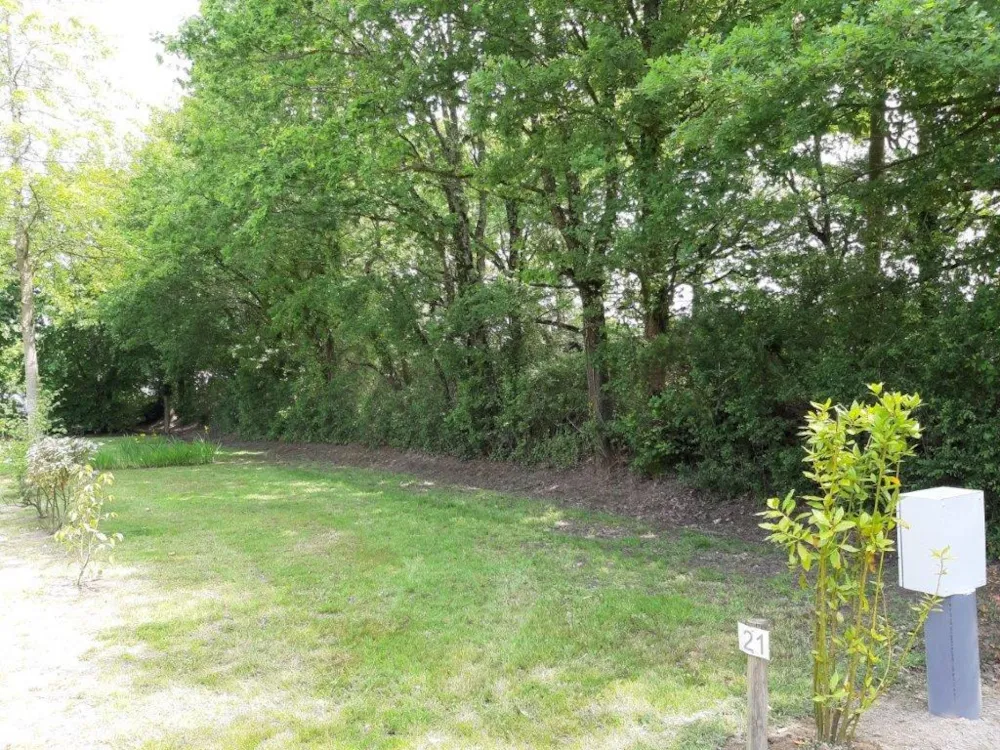 Emplacement - Emplacement Randonneur Ou Velo Sans Electricité - Camping Les Charmes