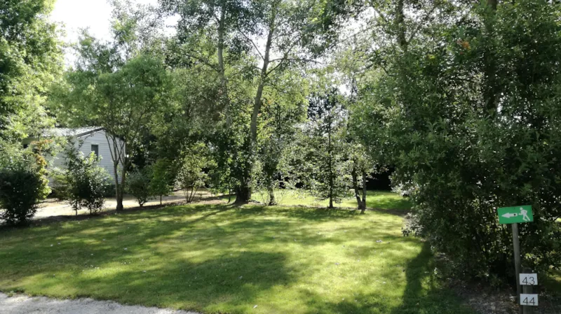 Emplacement Randonneur Ou Velo Sans Electricité