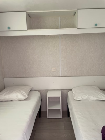 2-bedroom ECO mobile home (ceiling height 2m10) sleeps 4 (+ 2 possible extra beds)