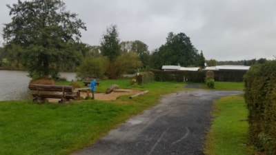 Lake pitch for camping-car + 1 car + electricity + fresh water and drainage point - 169 1/2 and 170 — 3