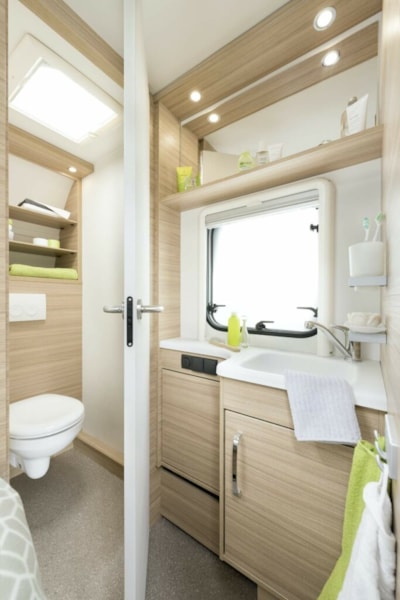 Rental caravan new!! (no smoking), pitch 82 — 2