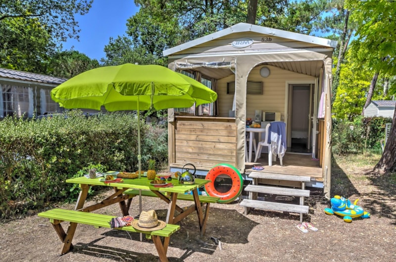 Cabin Nature 2bd - without sanitary facilities | GLAMPING - 19m² covered terrace - without TV 4/5 Ppl.