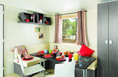 Mobile home Confort TV 3bd | COMFORT - 30m² - covered terrace - TV - plancha