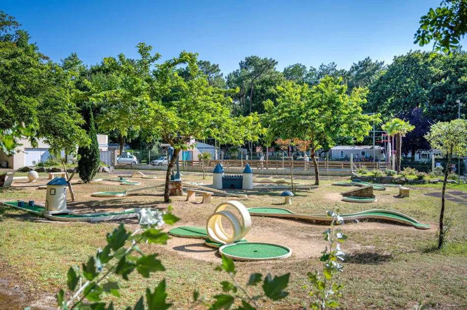 Flower Camping Au Bois Des Biches