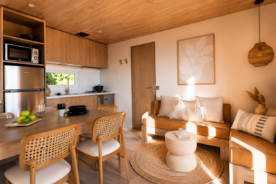 Cocoon 2-Bedroom, 2-Bathroom Mobile Home | PREMIUM+ - 33 m² - Spa - Air Conditioning - TV - Dishwasher - Griddle - Covered Terrace - 7-Day Travel Package