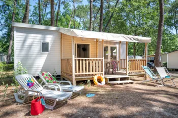 Mietunterkunft - Mobilheim Confort Tv 2Sz | Confort - 26M² - Überdachte Terrasse - Tv - Plancha - Flower Camping Au Bois Des Biches