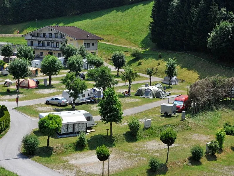 Standardstellplatz (Im Winter Stromabrechnung Nach Verbrauch)