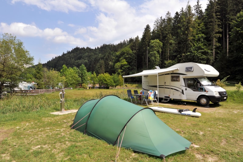 Stellplatz /Unparzelliert (im Winter Stromabrechnung nach Verbrauch)