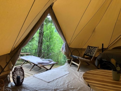 Glamping tent without bathroom